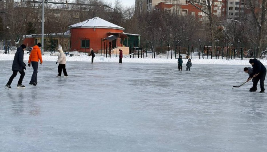 В Саратове для каждой зимней спортивной площадки назначат куратора
